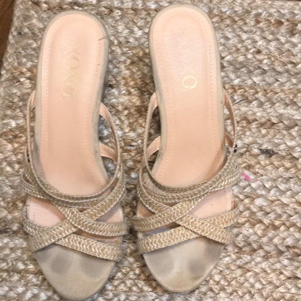 Solid shoe